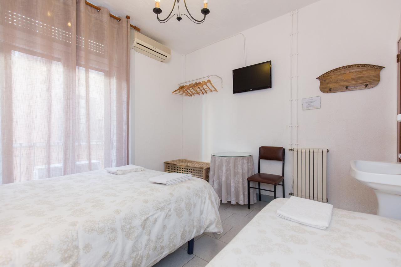 Pension Mesones Granada Exterior photo