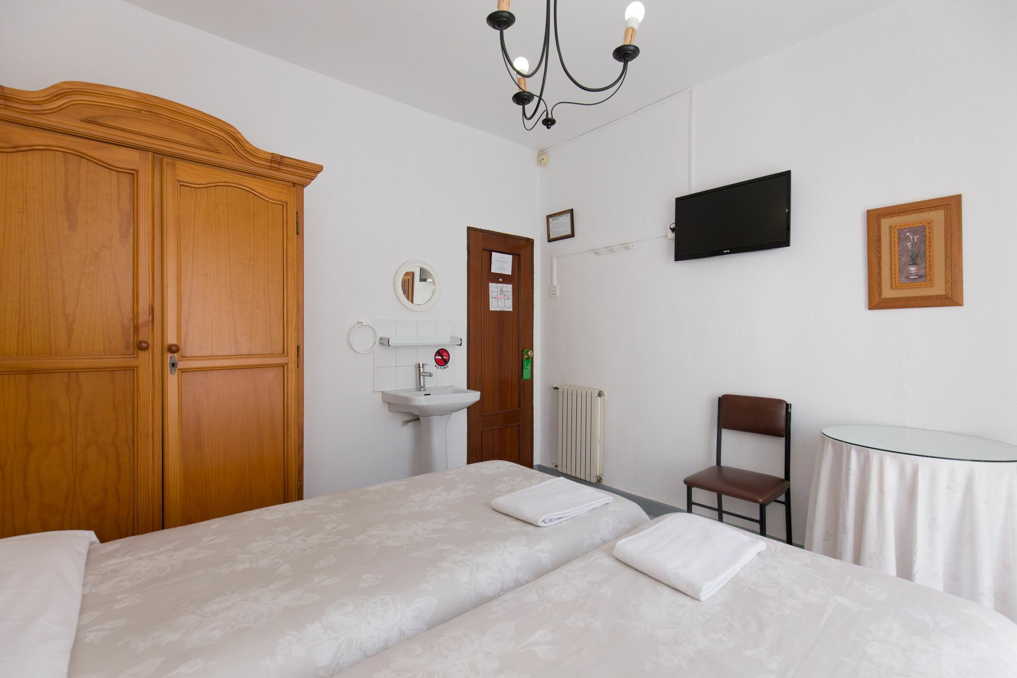 Pension Mesones Granada Exterior photo