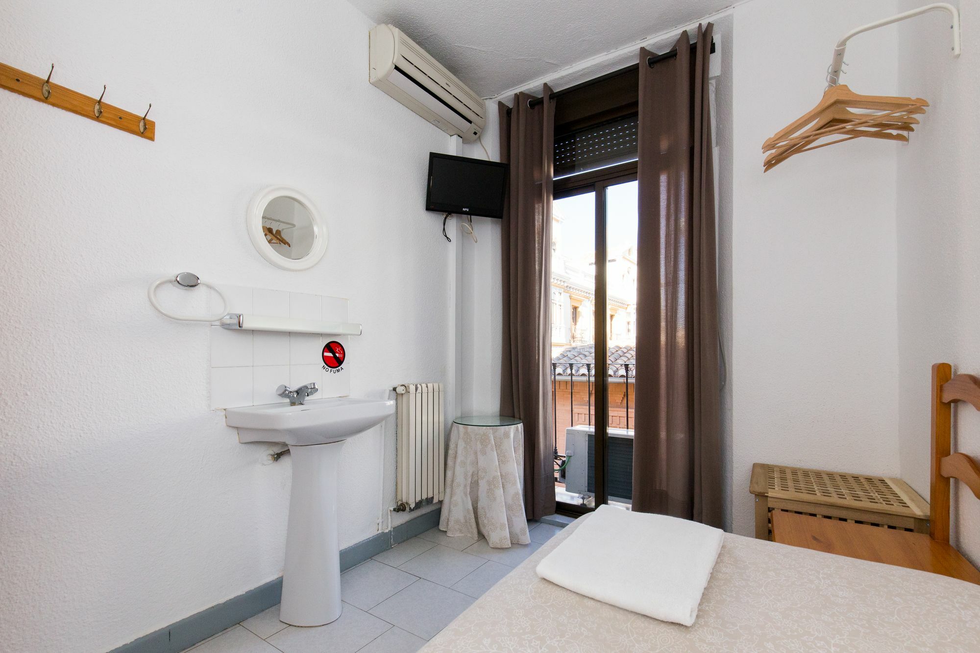 Pension Mesones Granada Exterior photo